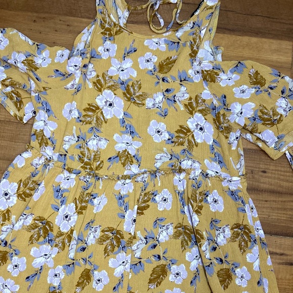 Hommage Los Angeles Mustard Yellow Floral Print Cold Shoulder Dress - Picture 6 of 12